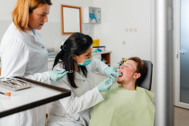 Best Emergency Tooth Extraction in Revere, MA